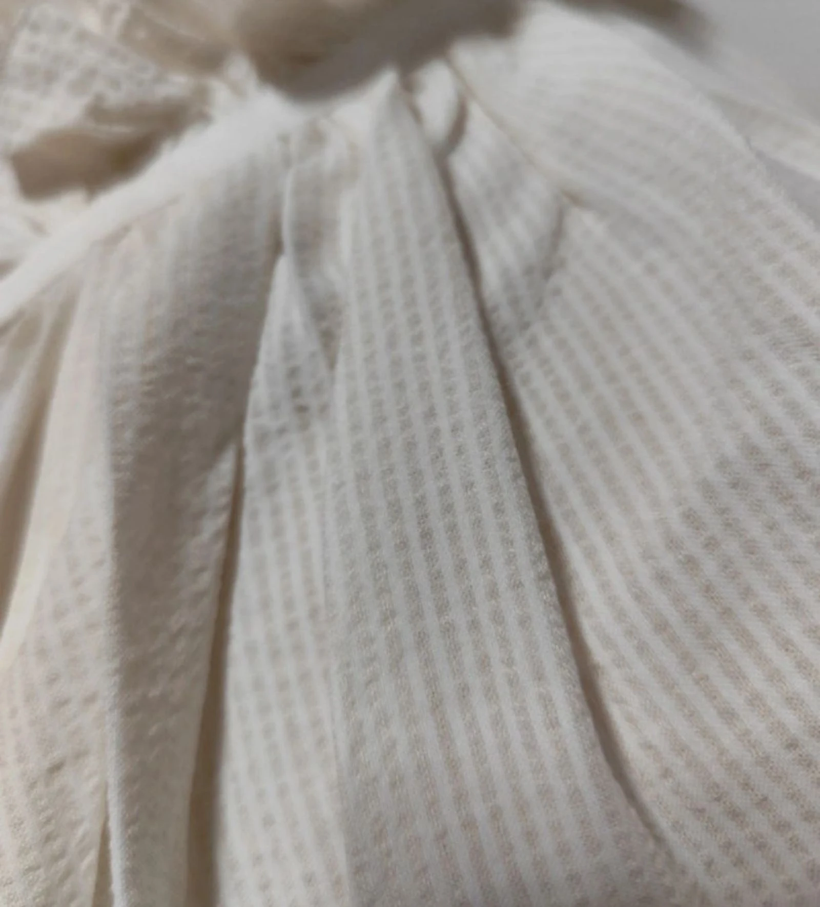 Col noué – photo 3